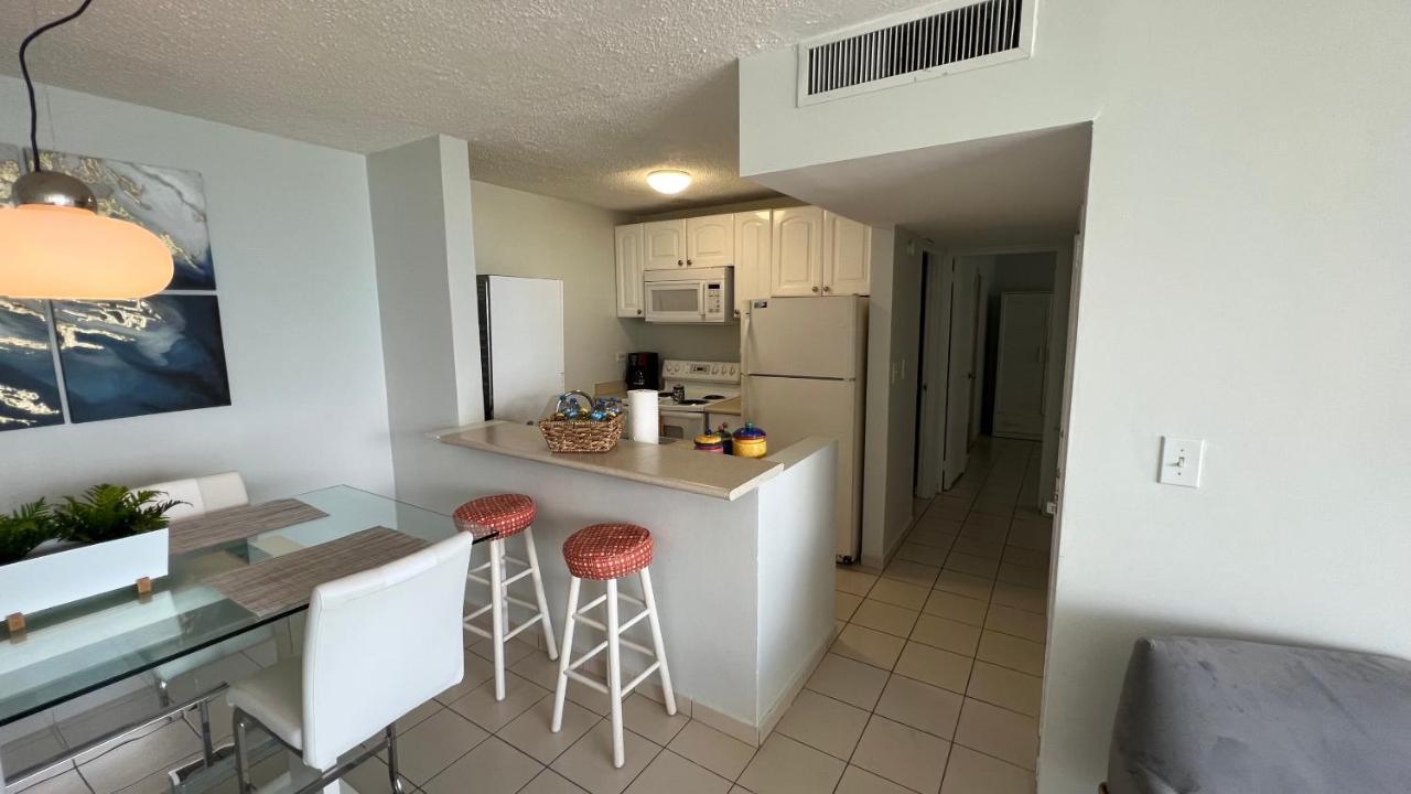 Ocean Front 2 Bedroom & Bath In Isla Verde San Juan Esterno foto