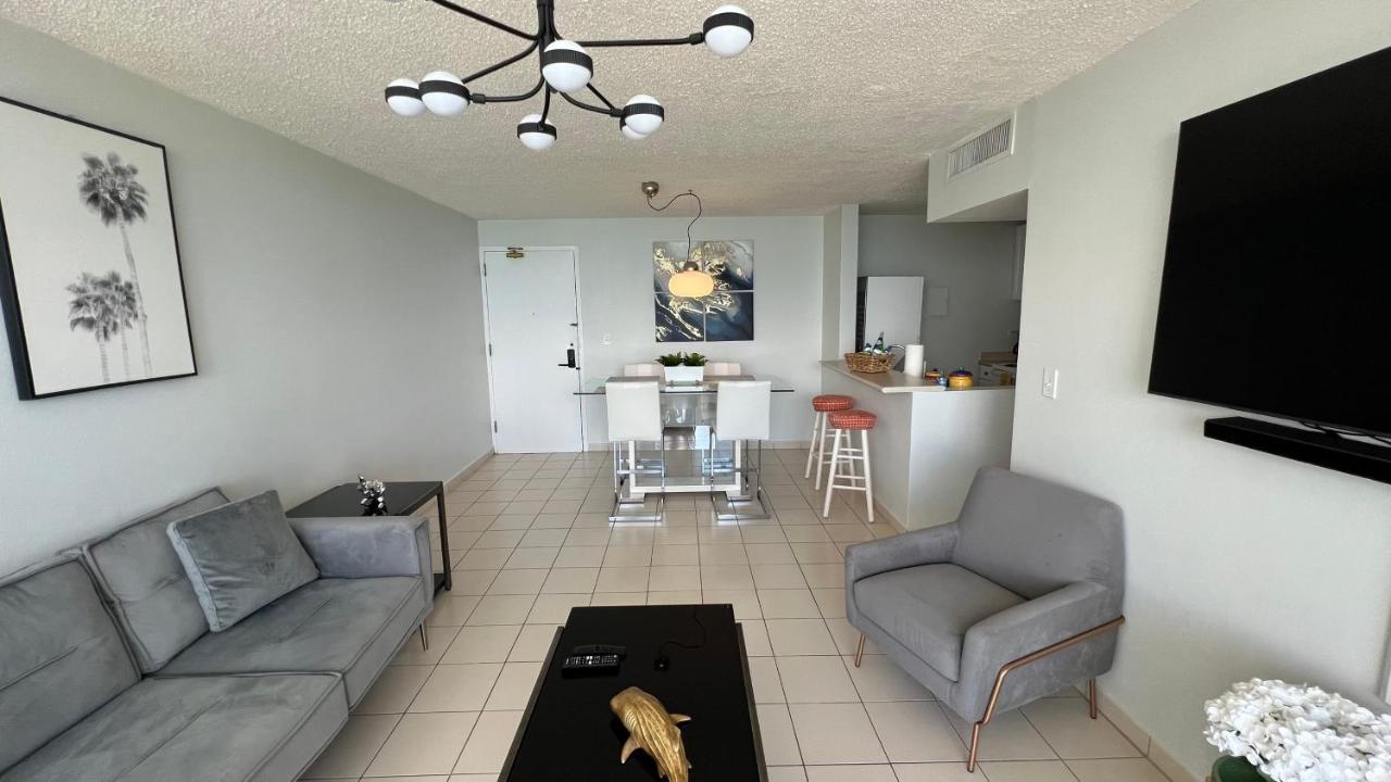 Ocean Front 2 Bedroom & Bath In Isla Verde San Juan Esterno foto