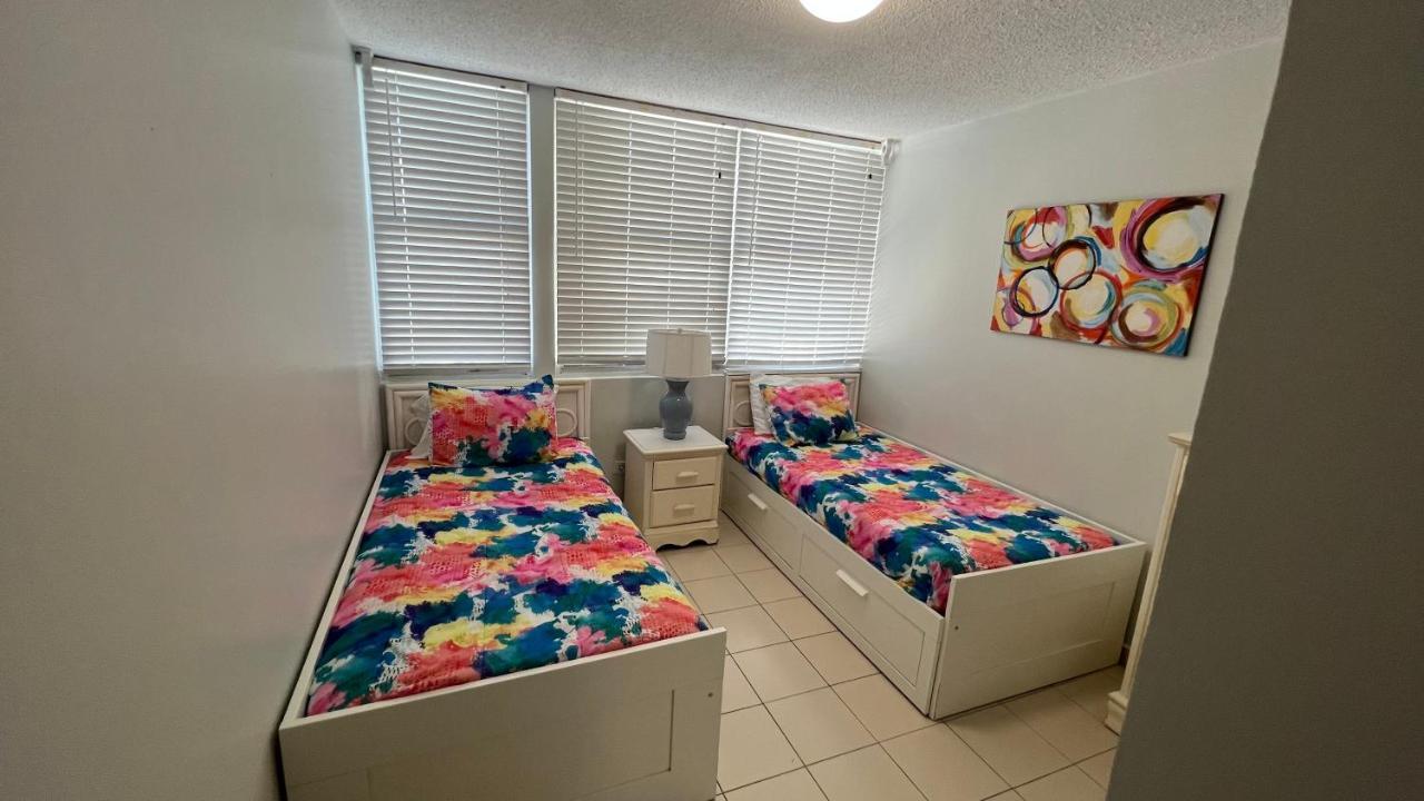 Ocean Front 2 Bedroom & Bath In Isla Verde San Juan Esterno foto